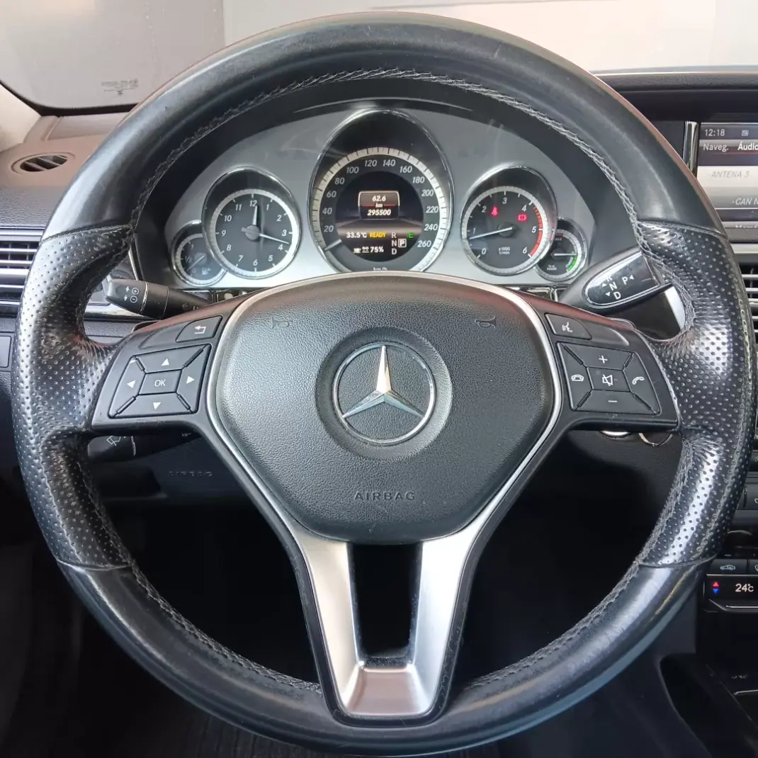 Mercedes-Benz E 300 2012 - 14500 EUR, 295499 km - 295499km - foto 17 de 29