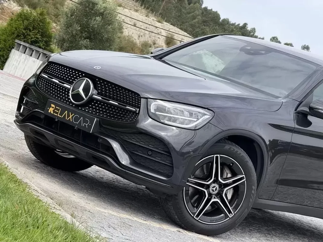 Mercedes-Benz GLC 300 2021 - 49499 EUR, 89500 km - AUTO.MOTO.pt - 89500km - foto 13 de 26