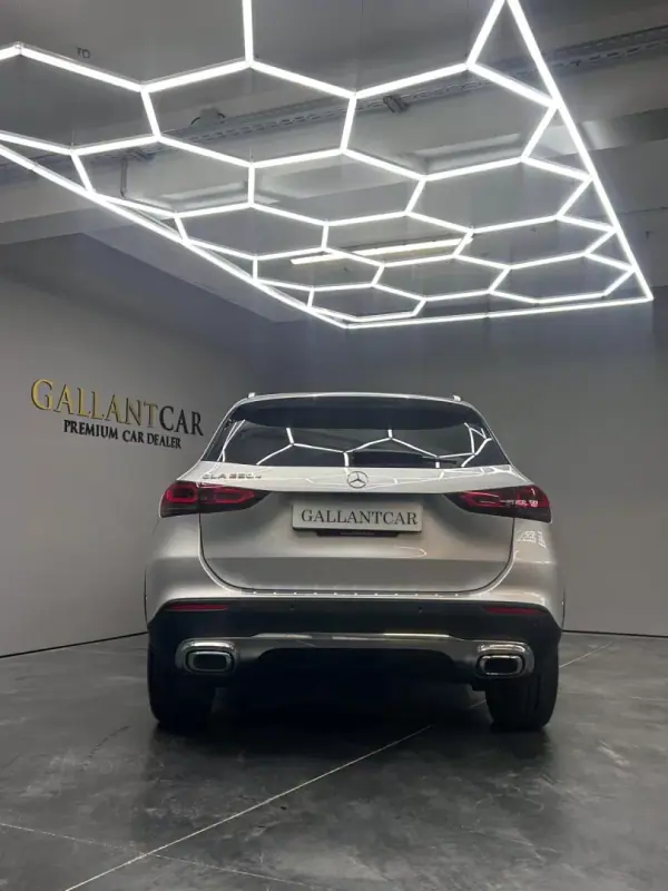 Mercedes-Benz GLA 250 navi sport 2022 Híbrido (Gasolina)