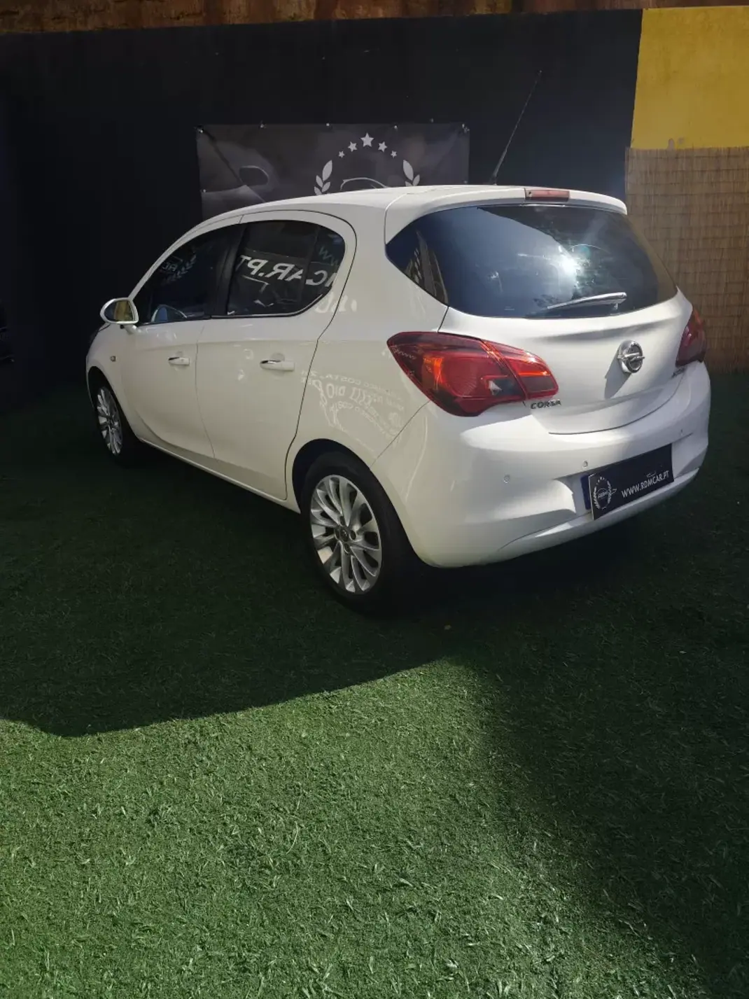 Opel Corsa 2015 - 7990 EUR, 189000 km - AUTO.MOTO.pt - 189000km - foto 3 de 15