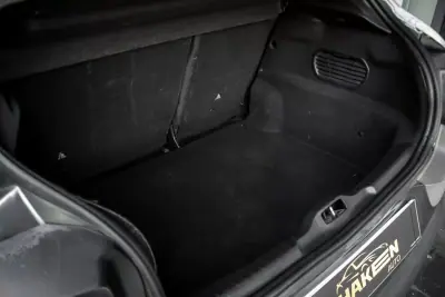 Citroën C4 Cactus 2016 - 10550 EUR, 98640 km - AUTO.MOTO.pt - 98640km - foto 28 de 42