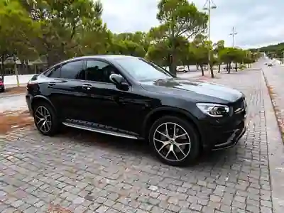 Mercedes-Benz GLC 300 2022 — foto 4 de 12
