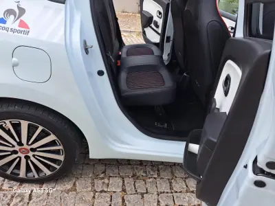 Renault Twingo 2020 - 11990 EUR, 54214 km - AUTO.MOTO.pt - 54214km - foto 17 de 23