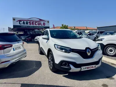 Renault Kadjar 2015 - 14750 EUR, 131333 km - AUTO.MOTO.pt - 131333km - foto 3 de 28