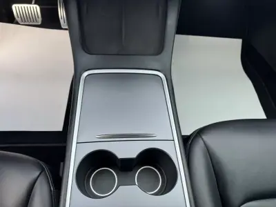 Tesla Model 3 2021 - 28900 EUR, 73000 km - AUTO.MOTO.pt - 73000km - foto 27 de 32
