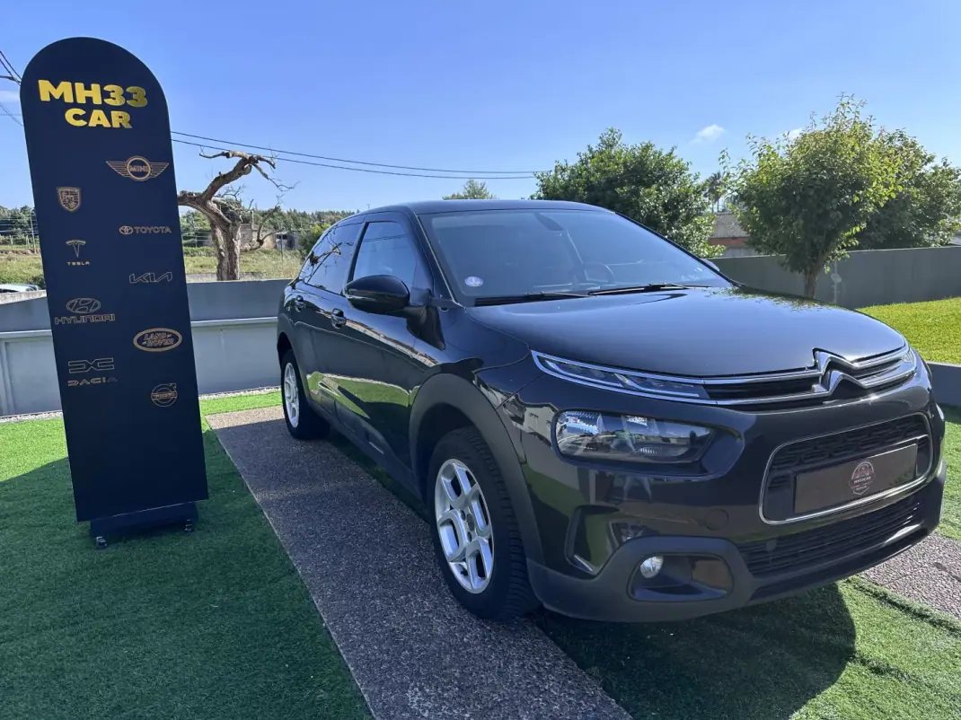 Citroën C4 Cactus 2018 - 11900 EUR, 180000 km - AUTO.MOTO.pt - 180000km - foto 1 de 47