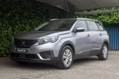 Peugeot 5008 2019 - 16900 EUR, 272000 km - AUTO.MOTO.pt - 272000km - foto 3 de 18
