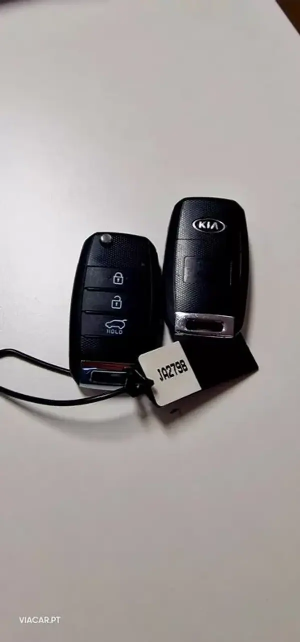 Kia Picanto 2017 - 8350 EUR, 40643 km - AUTO.MOTO.pt - 40643km - foto 10 de 22