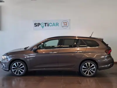 Fiat Tipo Station Wagon 2018 - 11900 EUR, 91900 km - AUTO.MOTO.pt - 91900km - foto 12 de 31