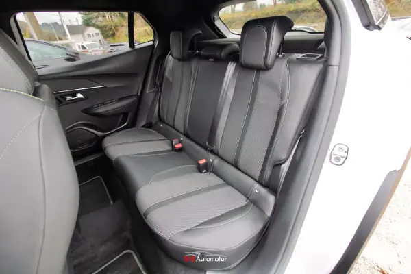 Peugeot 2008 2023 - 23900 EUR, 52000 km - AUTO.MOTO.pt - 52000km - foto 19 de 48
