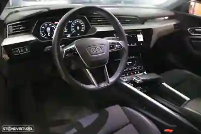Audi e-tron 2023 — foto 5 de 5