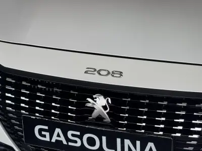 Peugeot 208 2021 - 14500 EUR, 52963 km - AUTO.MOTO.pt - 52963km - foto 4 de 22