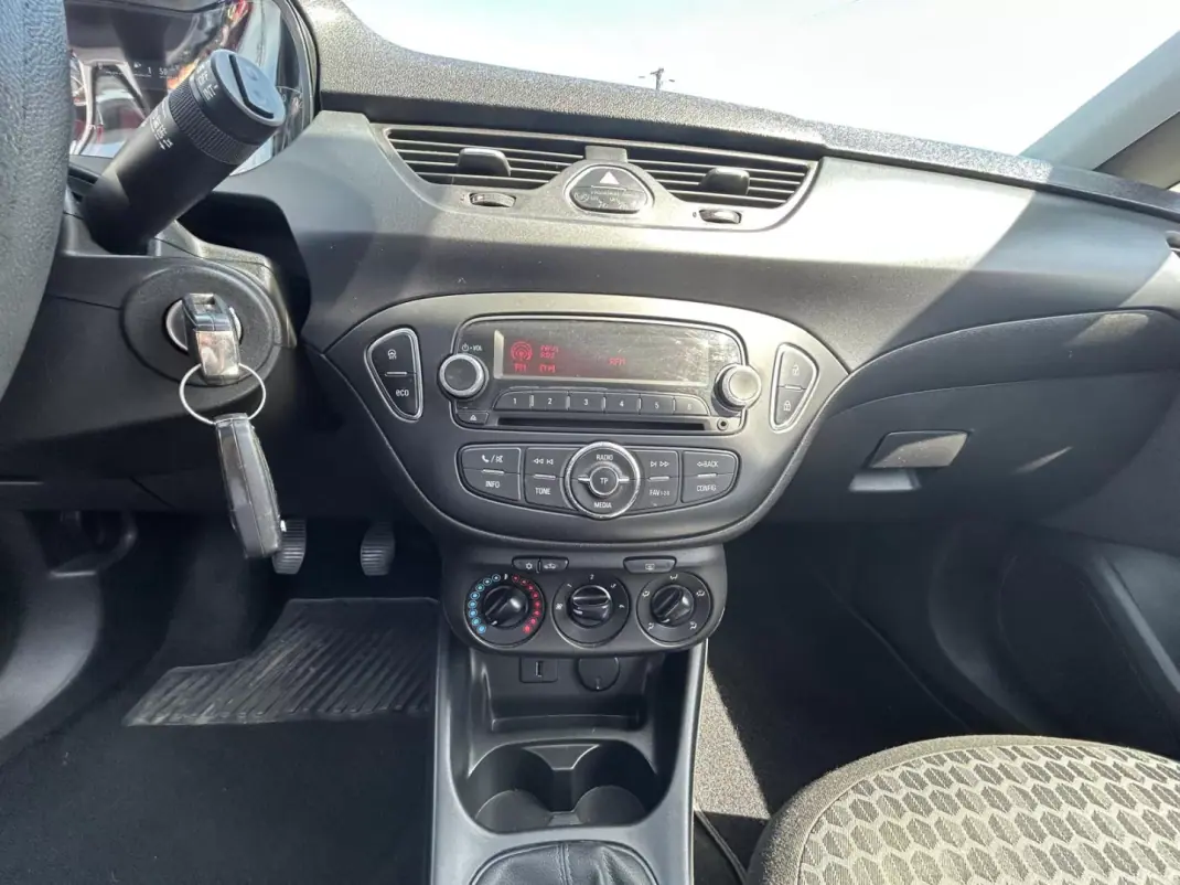 Opel Corsa 2015 - 10950 EUR, 112127 km - AUTO.MOTO.pt - 112127km - foto 14 de 20