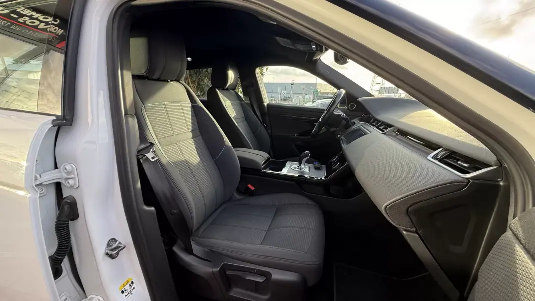 Land Rover Range Rover Evoque 2021 - 31990 EUR, 60000 km - 60000km - foto 32 de 34