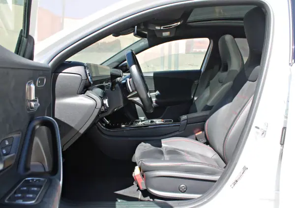 Mercedes-Benz A 180 2023 - 30990 EUR, 60412 km - AUTO.MOTO.pt - 60412km - foto 12 de 31