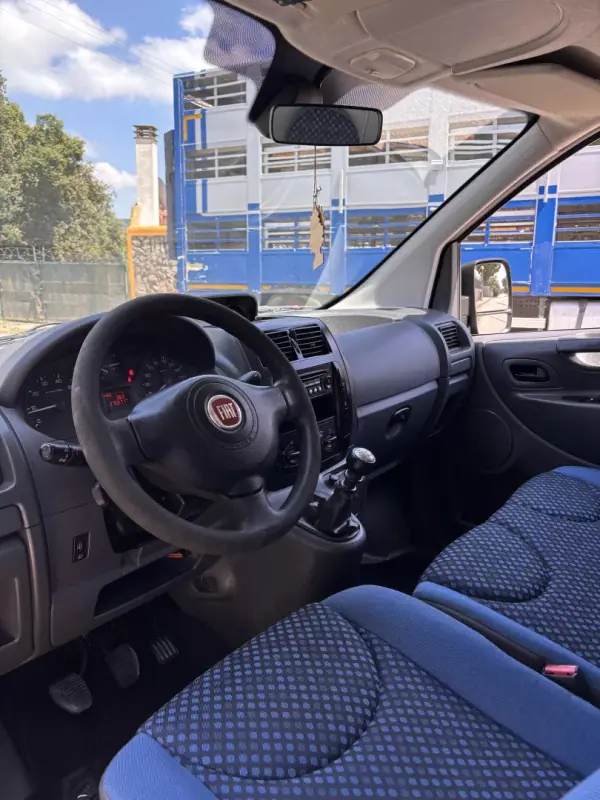 Fiat Scudo 2014 - 8990 EUR, 278000 km - AUTO.MOTO.pt - 278000km - foto 6 de 8