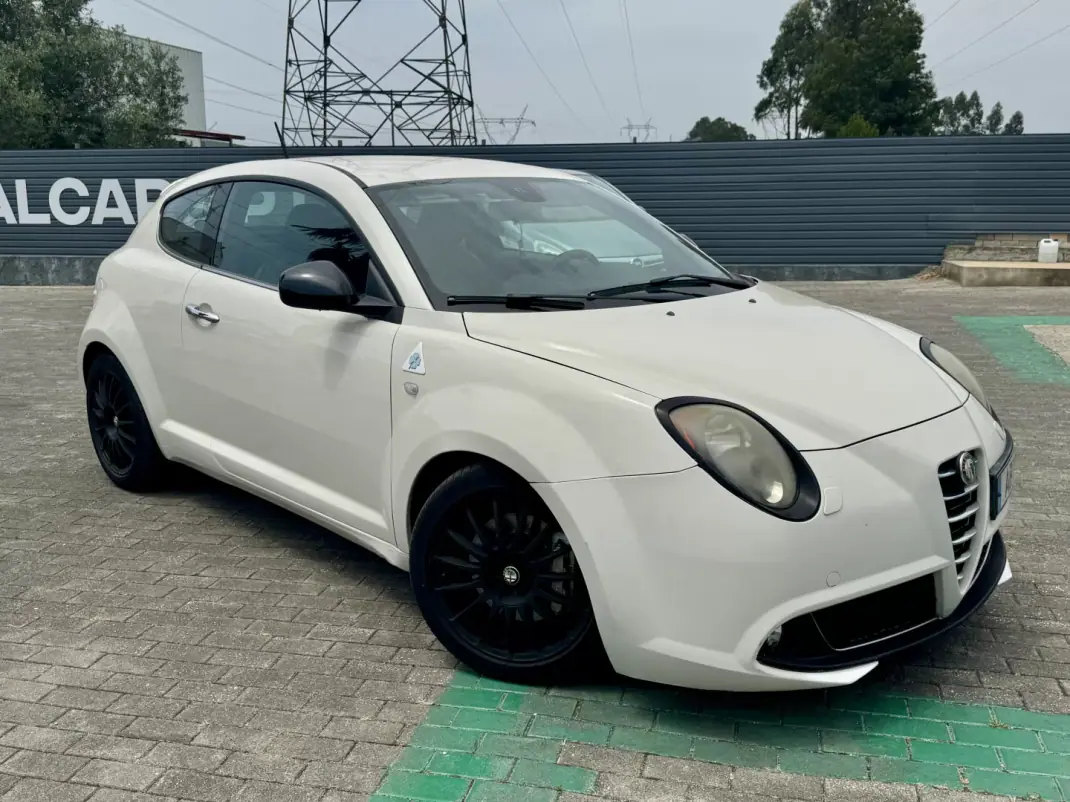 Alfa Romeo MiTo 2011 - 8990 EUR, 178000 km - 178000km - foto 7 de 11