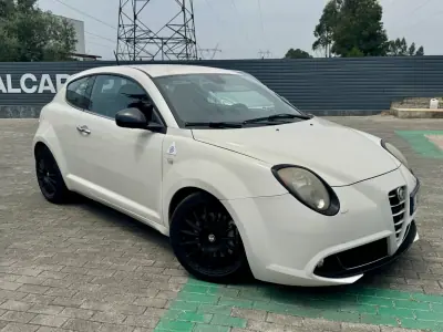 Alfa Romeo MiTo 2011 - 8990 EUR, 178000 km - AUTO.MOTO.pt - 178000km - foto 7 de 11