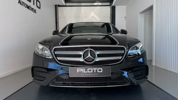 Mercedes-Benz E 220 2019 — foto 3 de 33