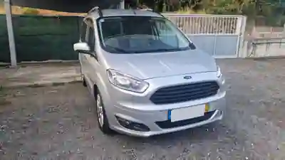 Ford Courier 2017 - 9150 EUR, 72862 km - AUTO.MOTO.pt - 72862km - foto 2 de 15