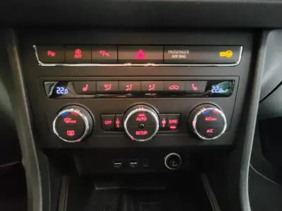 SEAT Ateca 2018 - 18000 EUR, 100830 km - AUTO.MOTO.pt - 100830km - foto 27 de 39