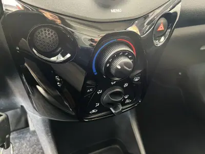 Citroën C1 2020 - 9800 EUR, 67008 km - AUTO.MOTO.pt - 67008km - foto 12 de 19
