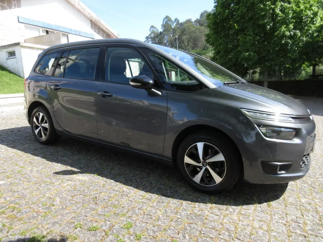 Citroën C4 Grand Picasso 2014 - 11490 EUR, 185000 km - AUTO.MOTO.pt - 185000km - foto 12 de 60