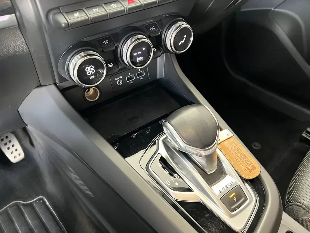 Renault Arkana 2022 - 19900 EUR, 119307 km - AUTO.MOTO.pt - 119307km - foto 13 de 17