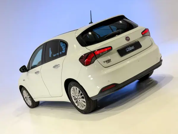 Fiat Tipo 2022 — foto 2 de 25