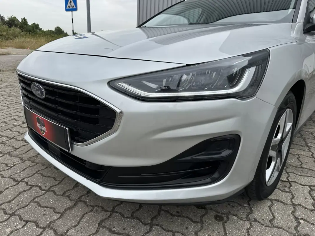 Ford Focus SW 2023 - 15490 EUR, 91000 km - 91000km - foto 9 de 17