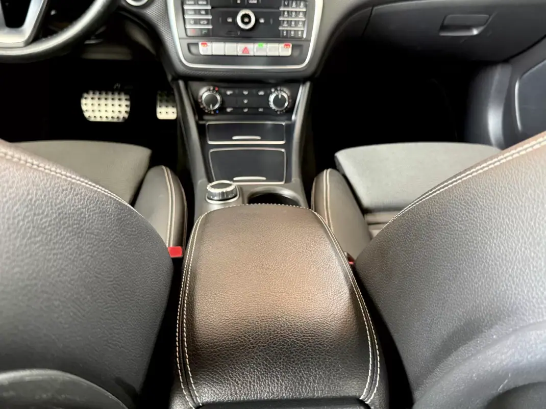Mercedes-Benz A 180 2015 - 15999 EUR, 219500 km - AUTO.MOTO.pt - 219500km - foto 86 de 110
