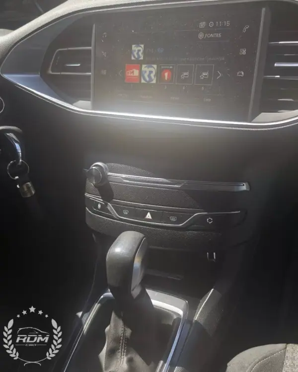 Peugeot 308 SW 2017 - 8290 EUR, 212000 km - AUTO.MOTO.pt - 212000km - foto 6 de 7