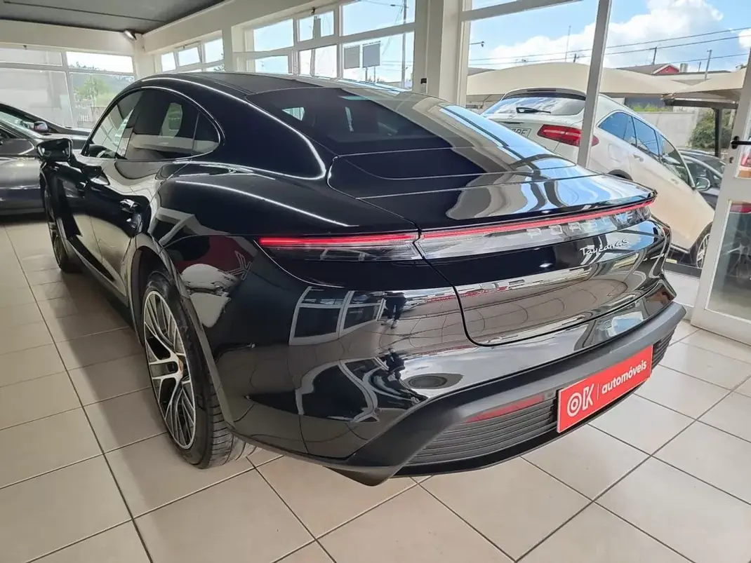 Porsche Taycan 2020 - 61500 EUR, 54000 km - AUTO.MOTO.pt - 54000km - foto 9 de 37