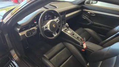 Porsche 911 2012 - 89750 EUR, 89578 km - 89578km - foto 46 de 69