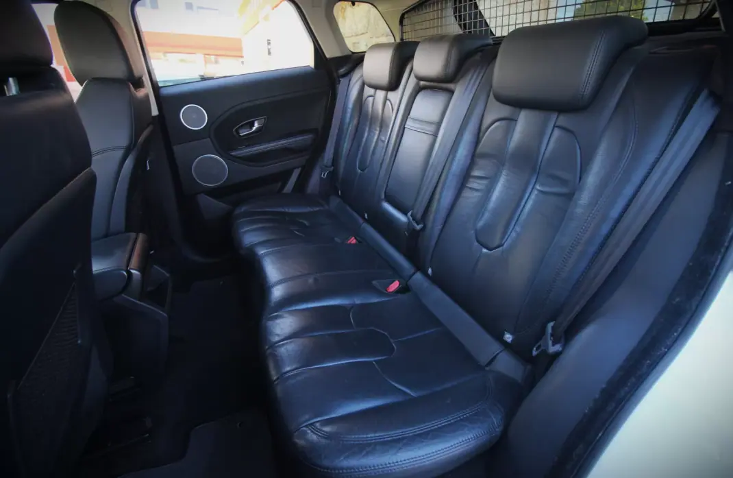 Land Rover Range Rover Evoque 2013 - 18990 EUR, 209500 km - AUTO.MOTO.pt - 209500km - foto 12 de 50