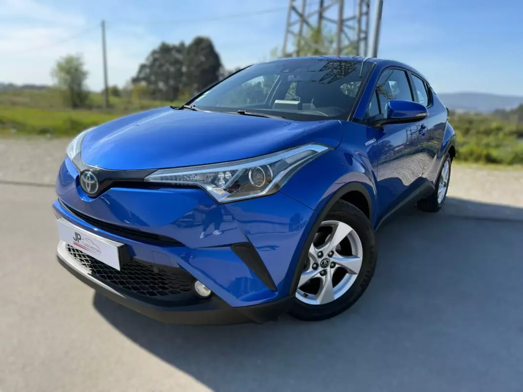 Toyota C-HR 2019 - 21490 EUR, 89737 km - AUTO.MOTO.pt - 89737km - foto 1 de 25