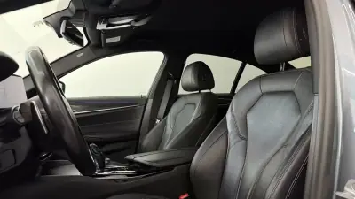 BMW 530e 2022 - 28990 EUR, 181352 km - AUTO.MOTO.pt - 181352km - foto 14 de 33