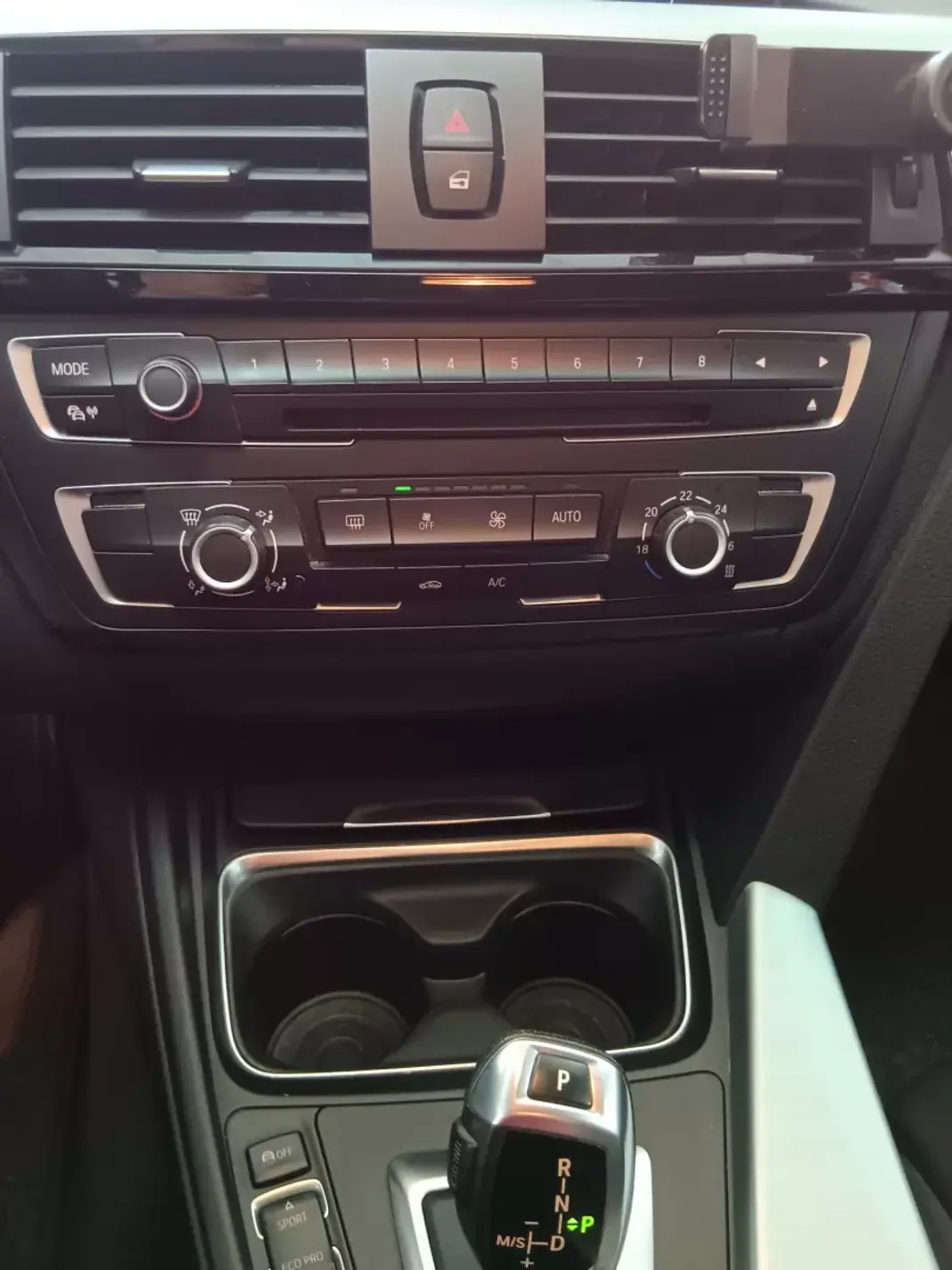 BMW 320 2014 - 14950 EUR, 265000 km - AUTO.MOTO.pt - 265000km - foto 20 de 20
