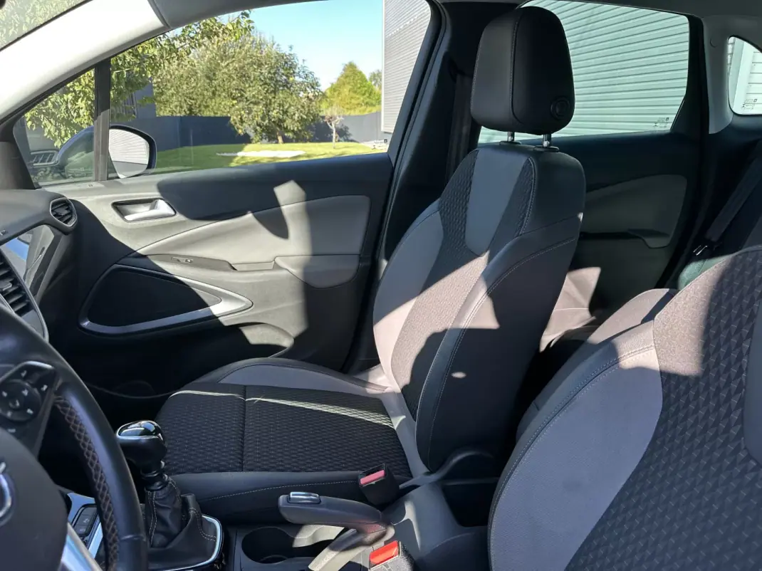 Opel Crossland X 2020 - 14900 EUR, 95000 km - 95000km - foto 23 de 51