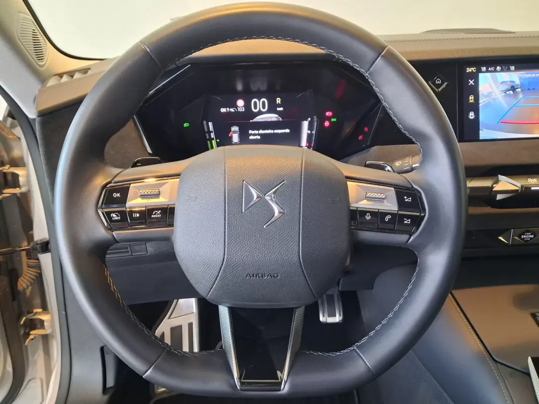 DS DS4 2025 - 27750 EUR, 29101 km - 29101km - foto 19 de 47