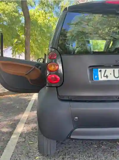 Smart ForTwo Coupé 2004 - 3000 EUR, 185500 km - AUTO.MOTO.pt - 185500km - foto 3 de 10