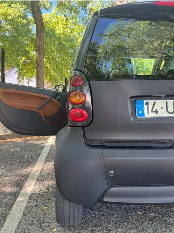 Smart ForTwo Coupé 2004 - 3000 EUR, 185500 km - AUTO.MOTO.pt - 185500km - foto 3 de 10
