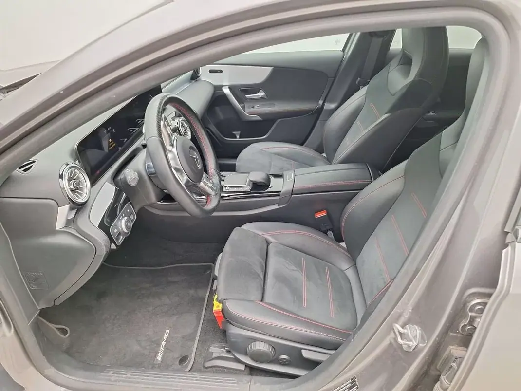 Mercedes-Benz A 180 2022 - 29590 EUR, 50171 km - AUTO.MOTO.pt - 50171km - foto 8 de 11