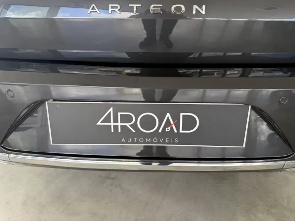 Volkswagen Arteon Shooting Brake 2021 - 23500 EUR, 168600 km - AUTO.MOTO.pt - 168600km - foto 142 de 144