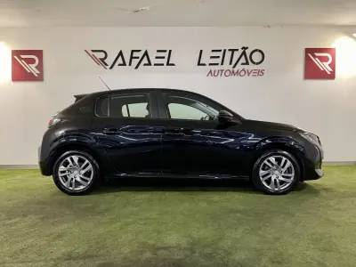 Peugeot 208 2021 — foto 6 de 27