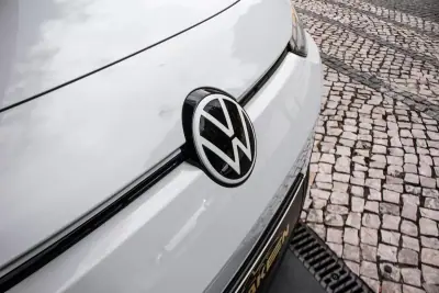 Volkswagen ID.3 2022 - 23990 EUR, 49506 km - AUTO.MOTO.pt - 49506km - foto 9 de 42