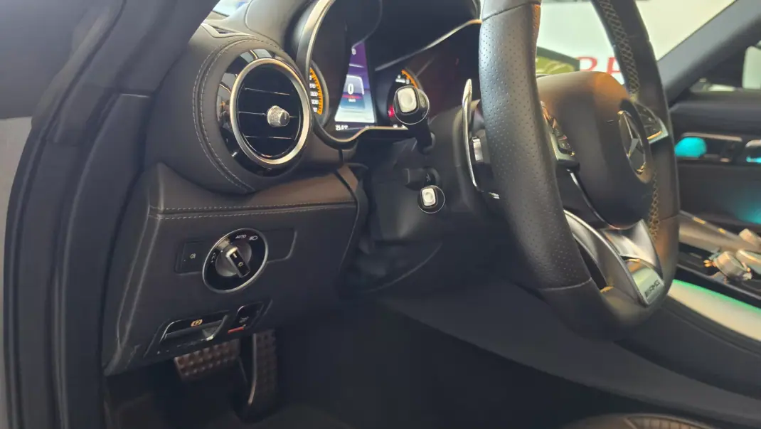 Mercedes-Benz AMG GT 2016 - 119500 EUR, 59841 km - 59841km - foto 38 de 63
