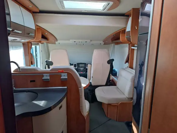 Fiat Ducato 2016 - 76000 EUR, 84000 km - AUTO.MOTO.pt - 84000km - foto 13 de 23