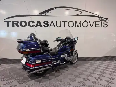 Honda Gold Wing 2000 - 8750 EUR, 84000 km - AUTO.MOTO.pt - 84000km - foto 26 de 28