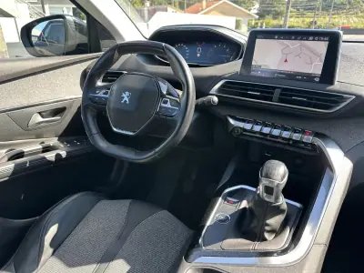 Peugeot 5008 2018 - 14900 EUR, 190000 km - 190000km - foto 25 de 73